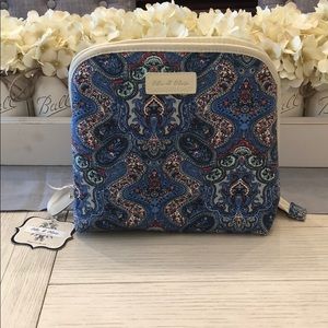 NWT Ollie & Olivia Cosmetic Case